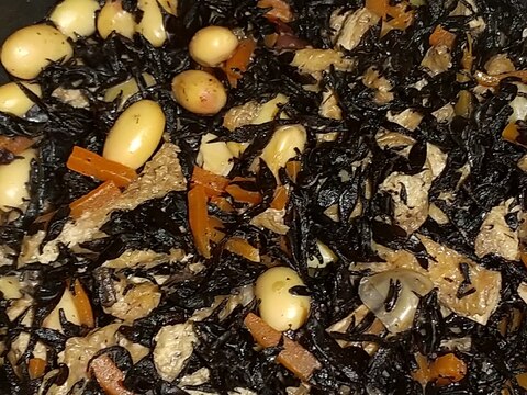 【常備菜】タンパク質アップ! ひじきと大豆の牛乳煮